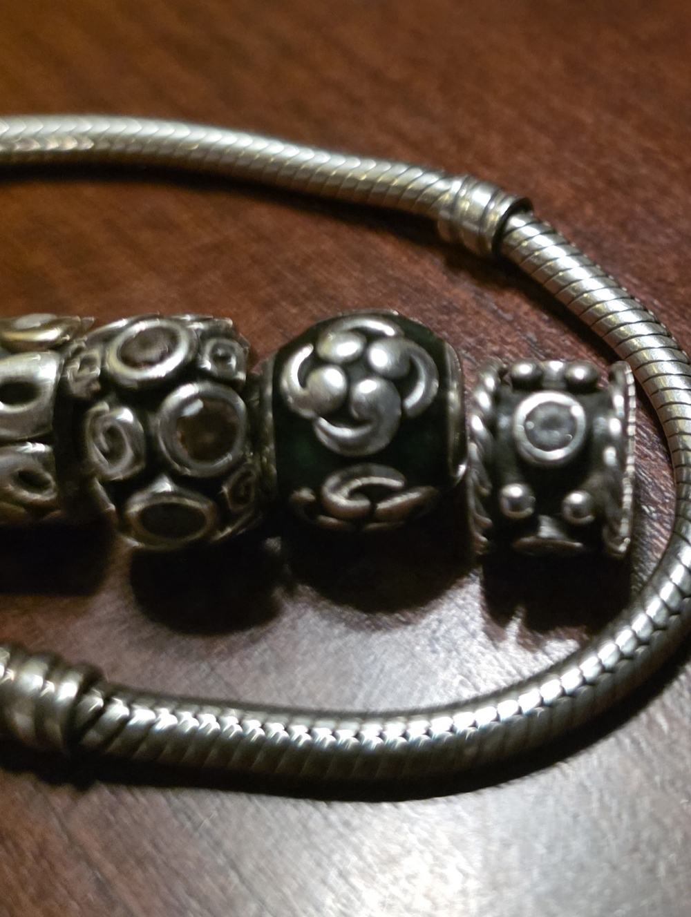 All Retired Original Pandora Moments 7.5 " Snake Chain 1 Clasp 7 Charms - Picture 2 of 16